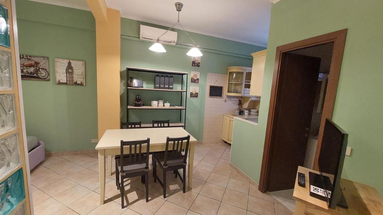 רומא Cleo & Sanso Apartment מראה חיצוני תמונה